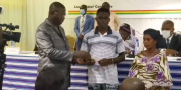 Un programme de bourses du HCRRUN pour des orphelins