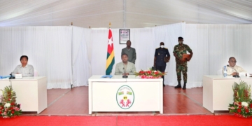 Faure Gnassingbé et ses ministres à Kpalimé