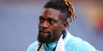Adebayor Sheyi : « Je vais prendre du plaisir en parlant du football » sur New World TV