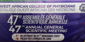 Fuite des cerveaux dans le monde médical : les médecins de l’Afrique de l’Ouest en réflexion à Lomé
