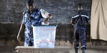 Double scrutin : la CENI rappelle la date du vote par anticipation et donne des instructions