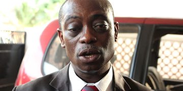 Régime parlementaire : le professeur Wolou Komi réagit de nouveau