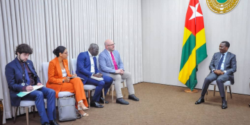 Togo-USA : échanges fructueux entre Kodjo Adédzé et une délégation du Sénat américain