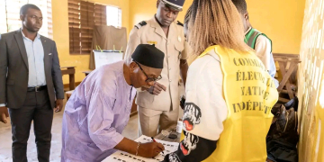 Élections municipales : le Président Savi de Tové a voté à Lomé