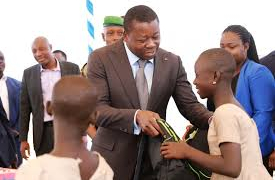 « Épanouissement et courage », les souhaits de Faure Gnassingbé aux élèves pour la rentrée scolaire