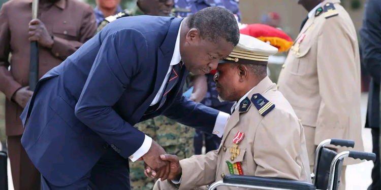 Togo : 16 militaires décorés pour leur courage et leur engagement