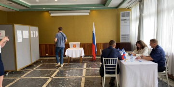 Élections législatives russes : des observateurs togolais suivent le vote anticipé à Lomé